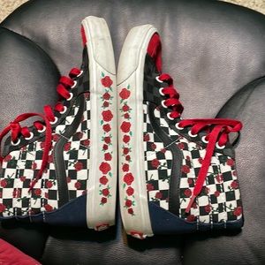 custom vans laces rose pattern red white navy blue clean barely worn size 7.5